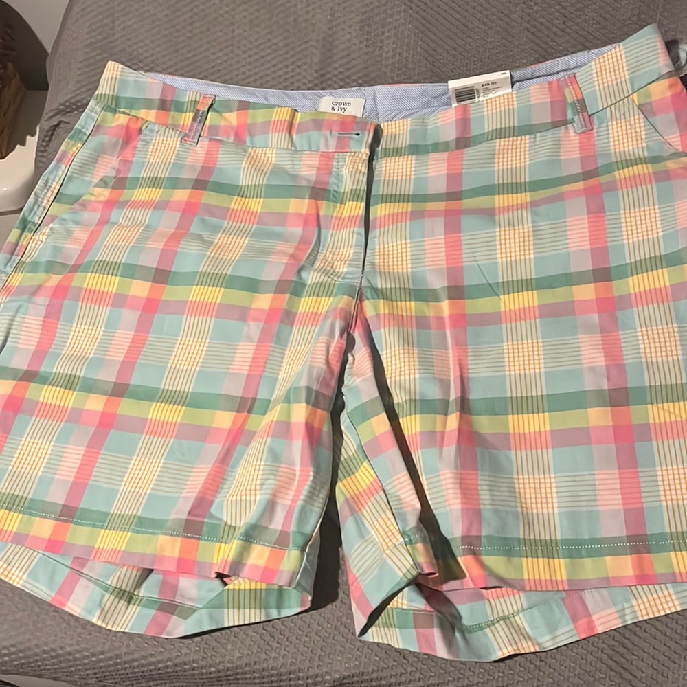 Pastel plaid Crown and Ivy women’s shorts